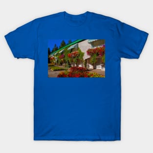 Canada. Vancouver Island. Butchart Gardens. Italian Garden. T-Shirt